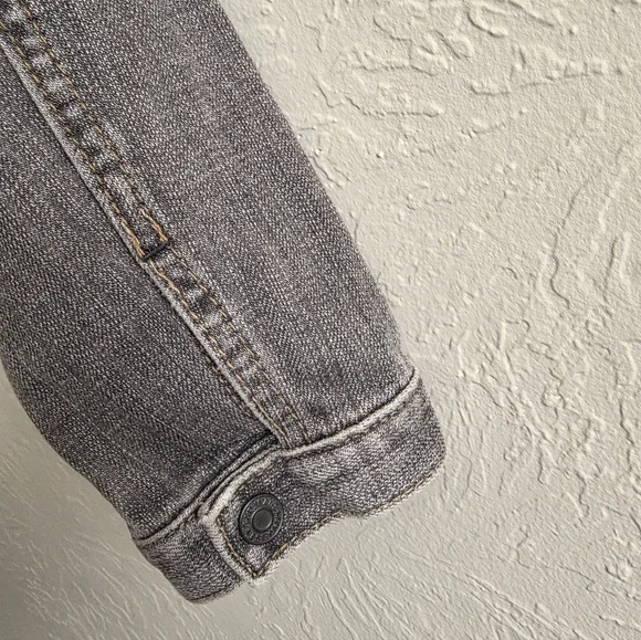 Vintage Y2K GAP 1969 Gray Washed Denim Crop Jacket M - Picture 5 of 7